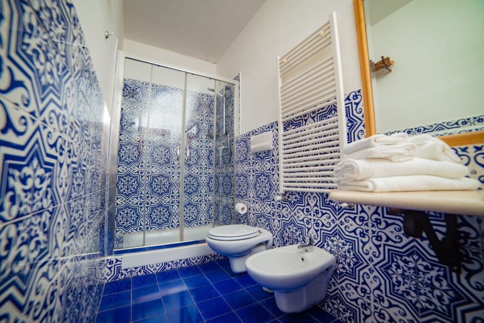 Classic Double Room | Bathroom | Designer toiletries, hair dryer, bidet, towels