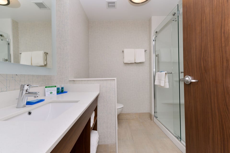 Premium bedding, pillowtop beds, in-room safe, individually furnished