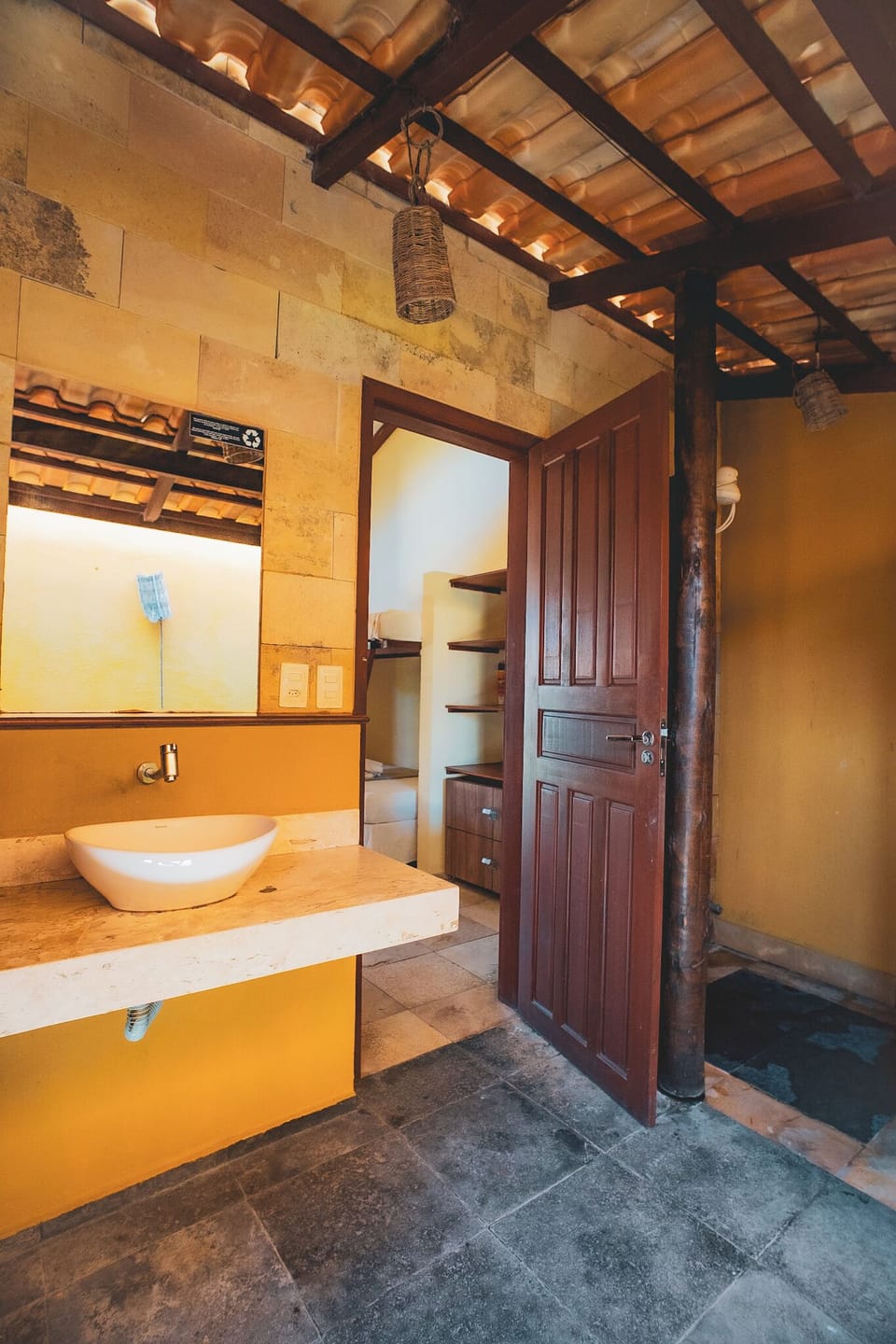Shared Dormitory, Women only (Ventilador) | Bathroom | Shower, towels, soap, toilet paper