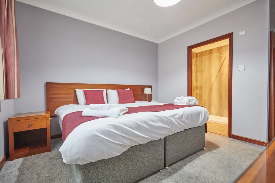 Desk, iron/ironing board, free WiFi, bed sheets