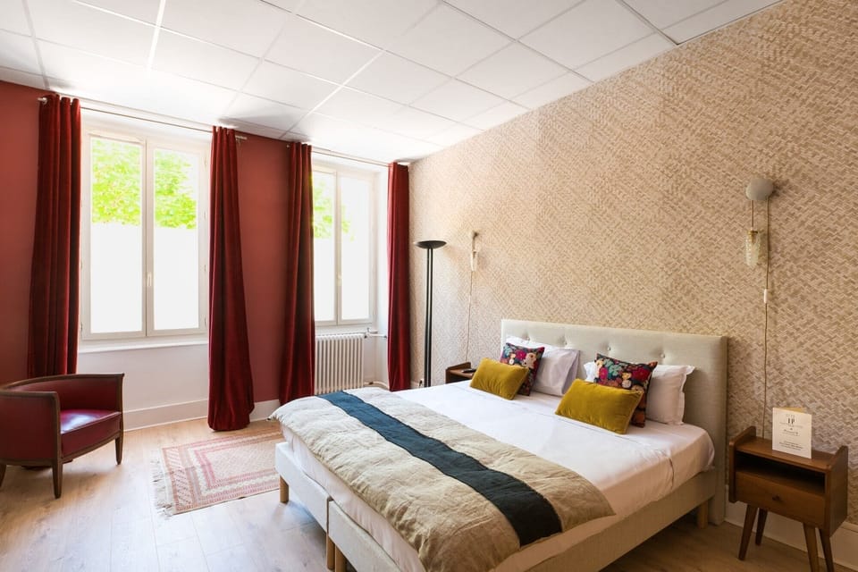 Family Room, Non Smoking | 1 bedroom, desk, laptop workspace, blackout drapes