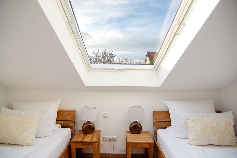 Economy Double Room | In-room safe, desk, free WiFi