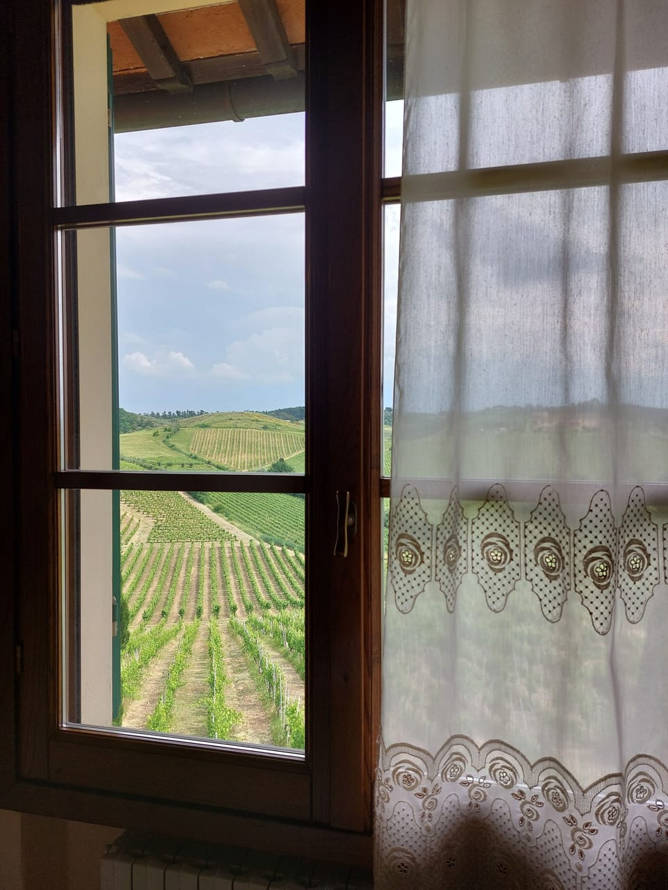 Standard Condo, 1 Bedroom (1st floor) | Desk, WiFi (free), bed sheets