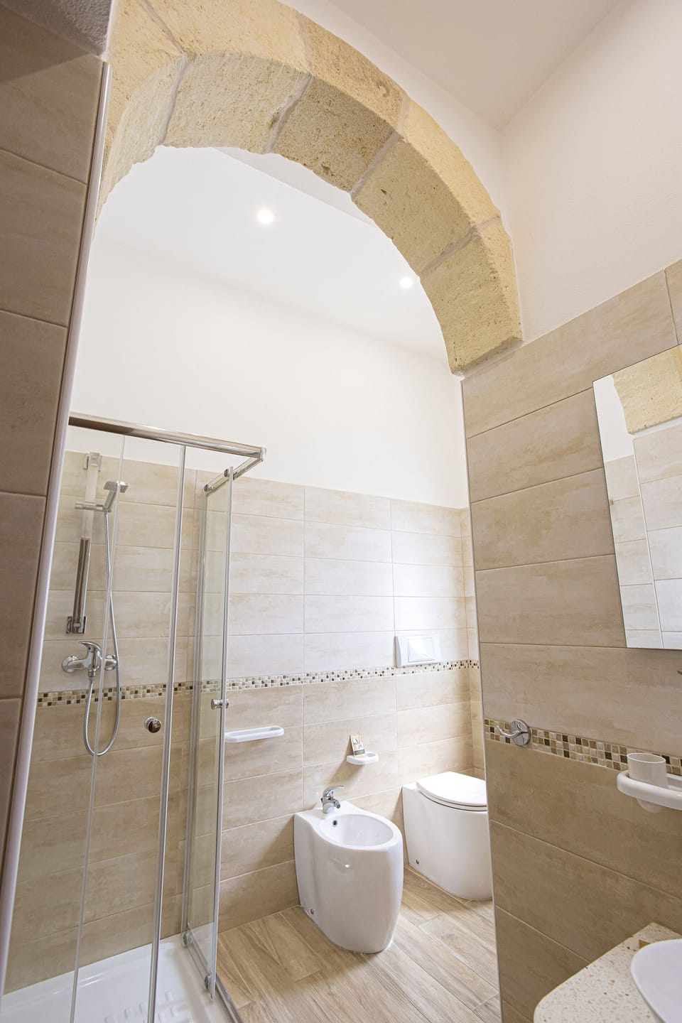 Double Room, Pool View | Bathroom | Shower, free toiletries, hair dryer, bidet
