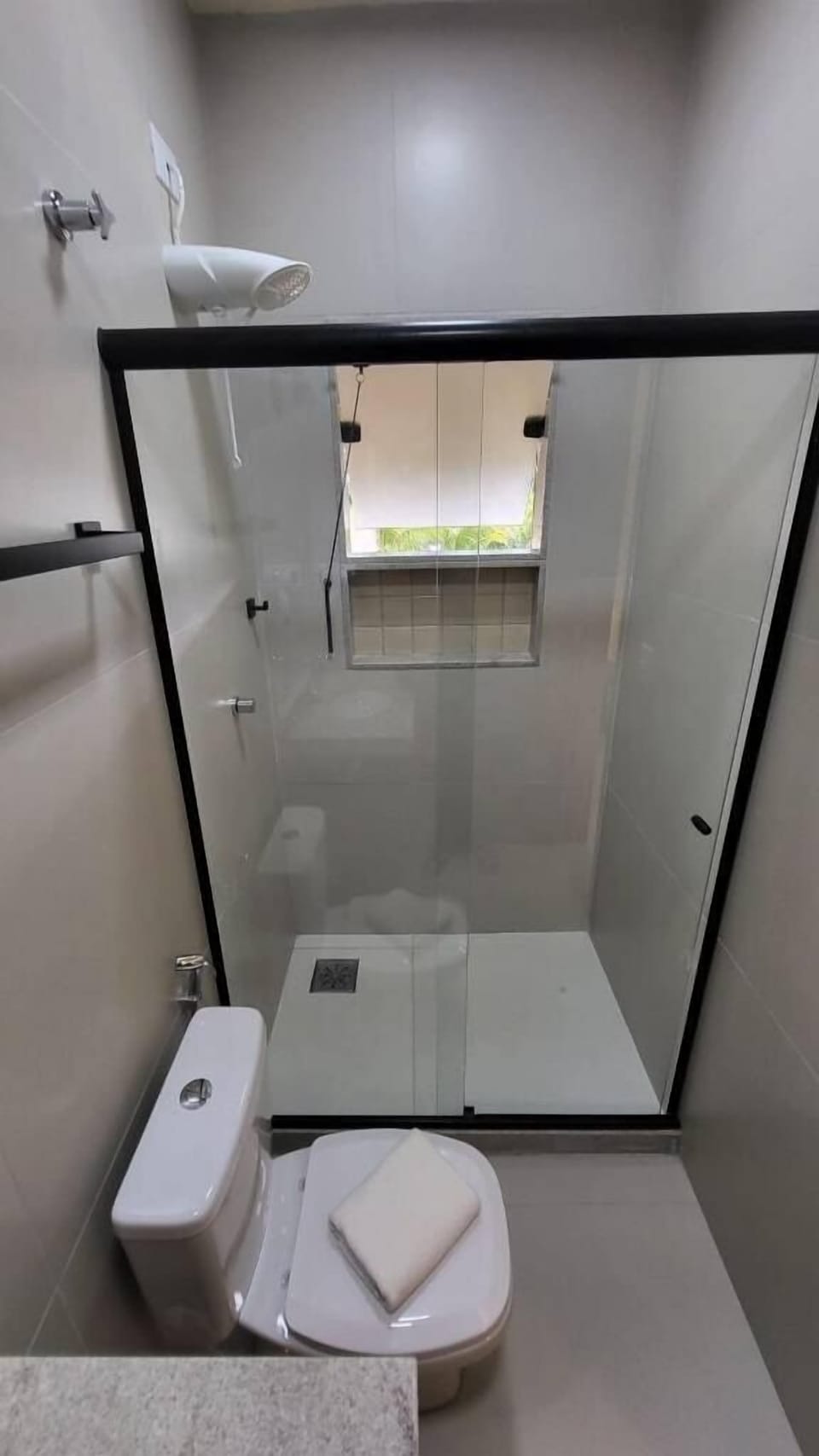 Twin Room | Minibar, laptop workspace, free WiFi, bed sheets