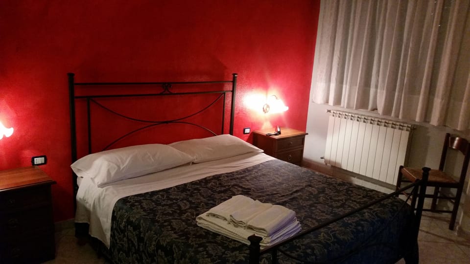 Double or Twin Room, 1 Double Bed | Down comforters, desk, blackout drapes, iron/ironing board (on request)