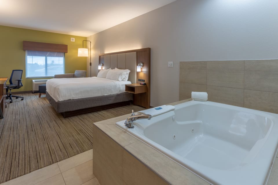 In-room safe, desk, laptop workspace, blackout drapes