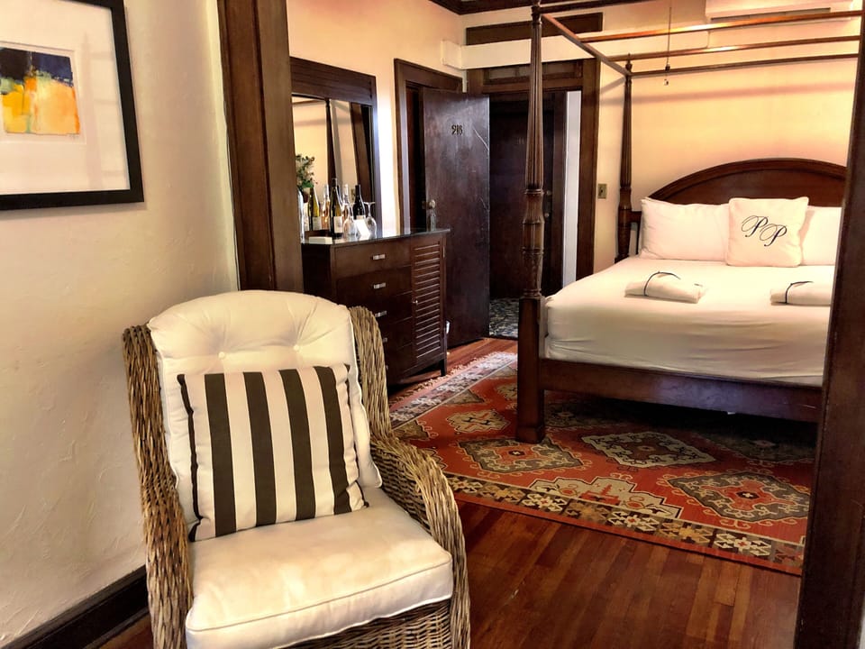 Front Side Balcony Suite, 1 King | Living area | Flat-screen TV