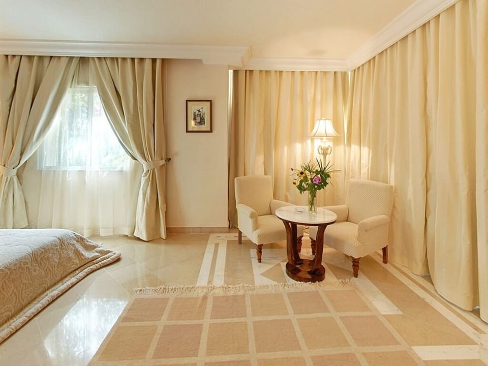 Presidential Suite, Hot Tub (SP-DE Luxe) | Blackout drapes, free WiFi, bed sheets
