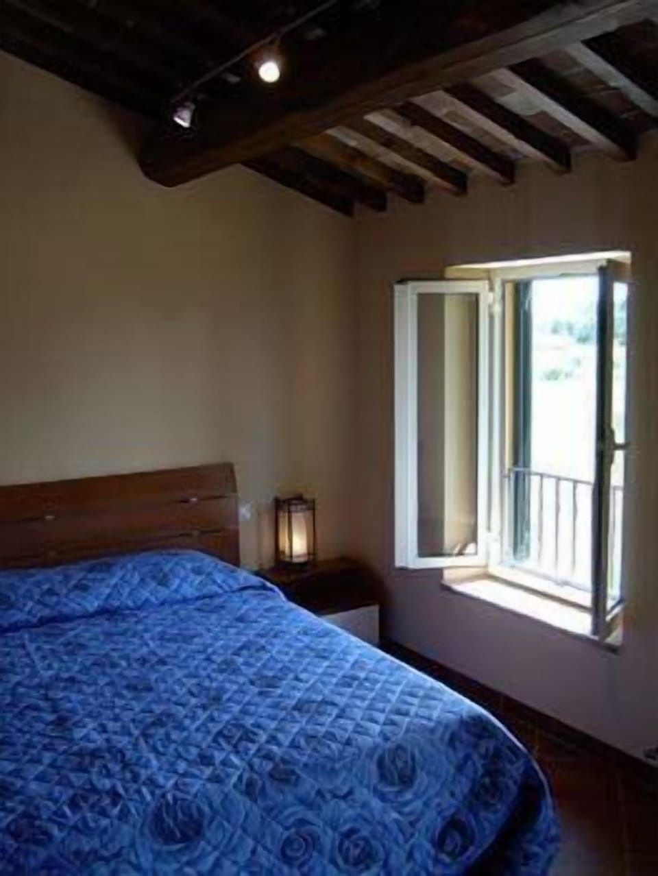 Double Room, Private Bathroom | 1 bedroom, down comforters, Select Comfort beds, desk