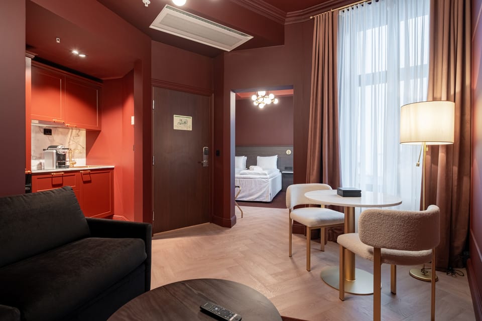 Desk, laptop workspace, free WiFi, bed sheets