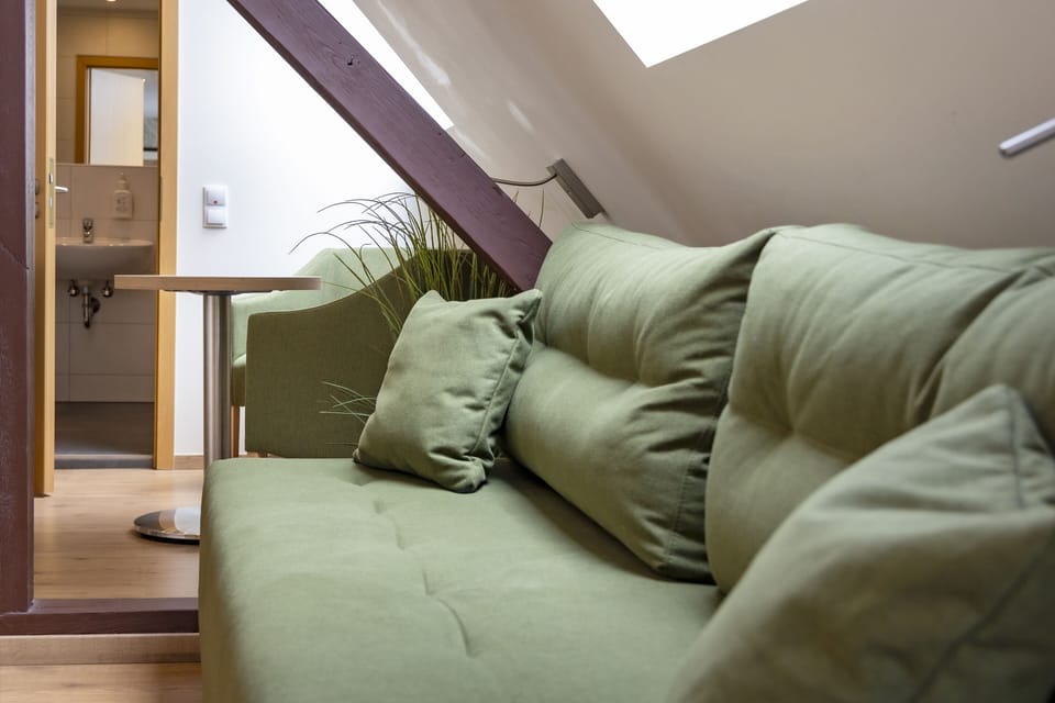 Comfort Double Room (Guest House) | Hypo-allergenic bedding, desk, laptop workspace, free WiFi