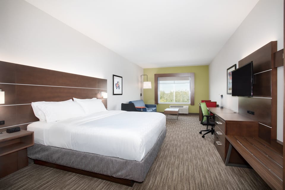 In-room safe, desk, blackout drapes, iron/ironing board