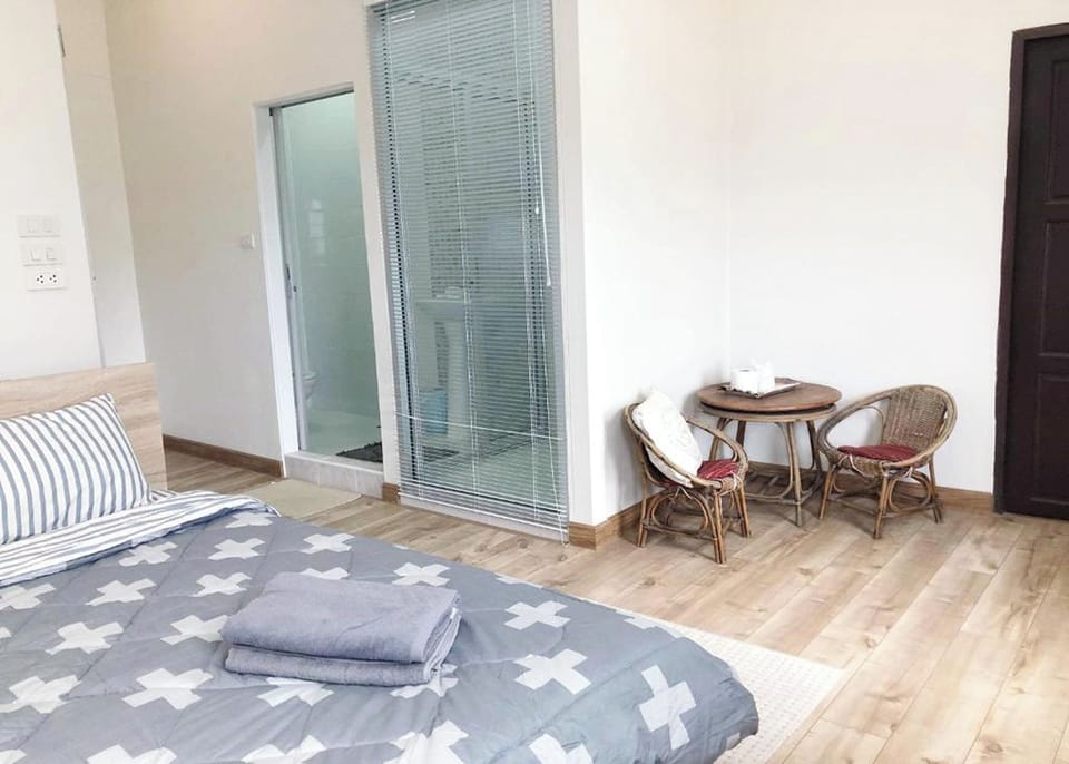 Deluxe Double Room | Minibar, desk, soundproofing, free WiFi