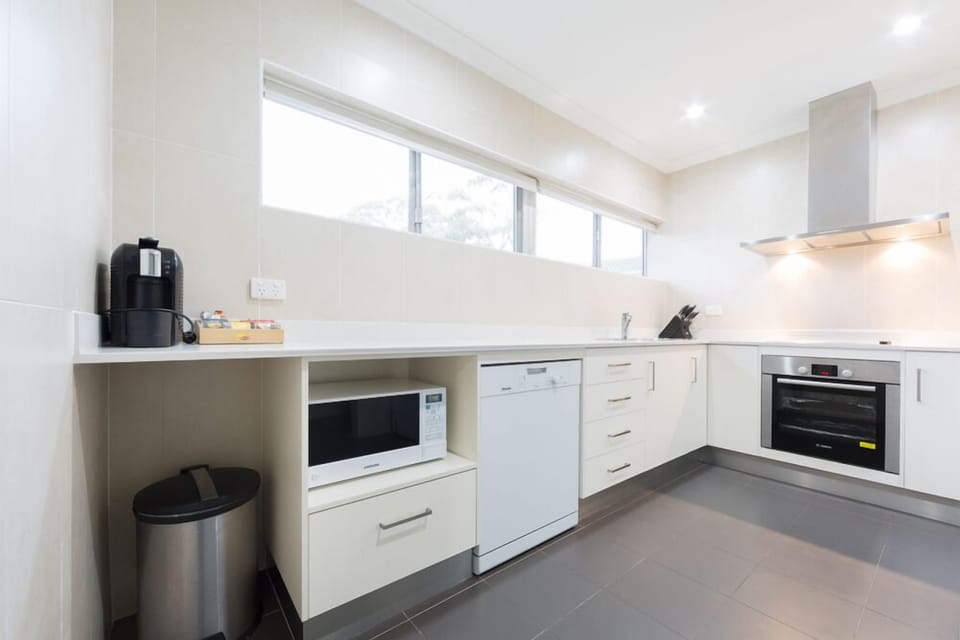 Two Bedroom Blandford Court Apartment | Private kitchen | Toaster