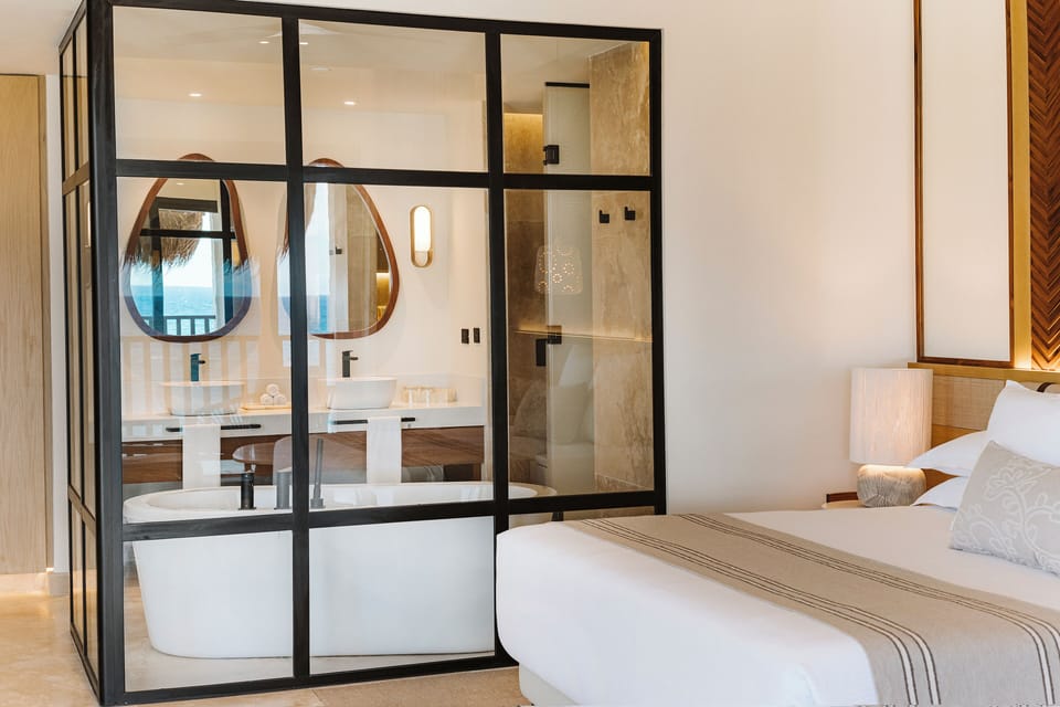 Dunas Private Pool Ocean View Suite | Bathroom | Separate tub and shower, jetted tub, hydromassage showerhead