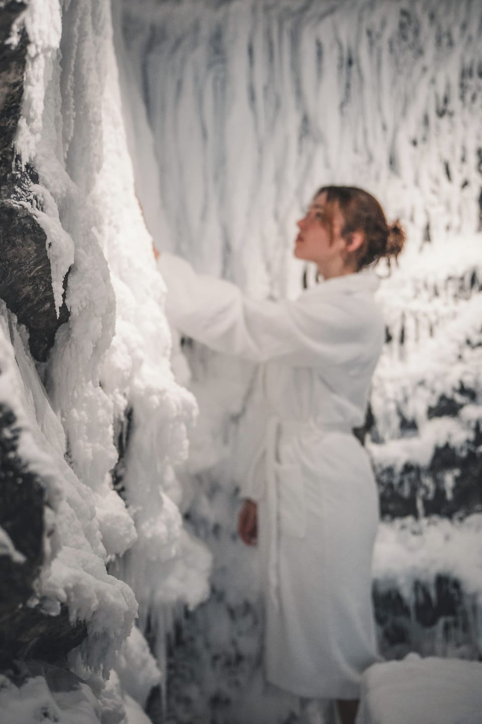 Sauna, hot tub, steam room, body treatments, hydrotherapy, aromatherapy