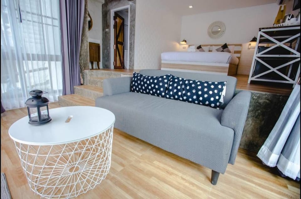 Standard Room | Desk, free WiFi