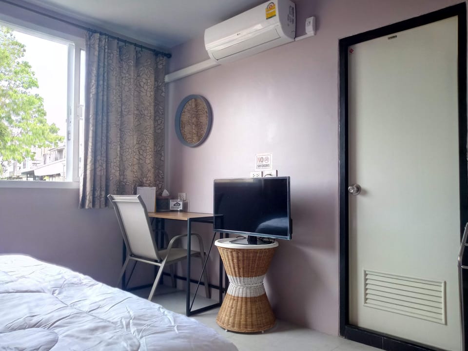 Triple Room, Garden View | Free WiFi, bed sheets