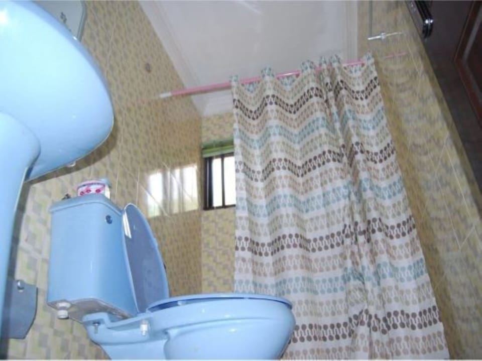 Free toiletries, towels