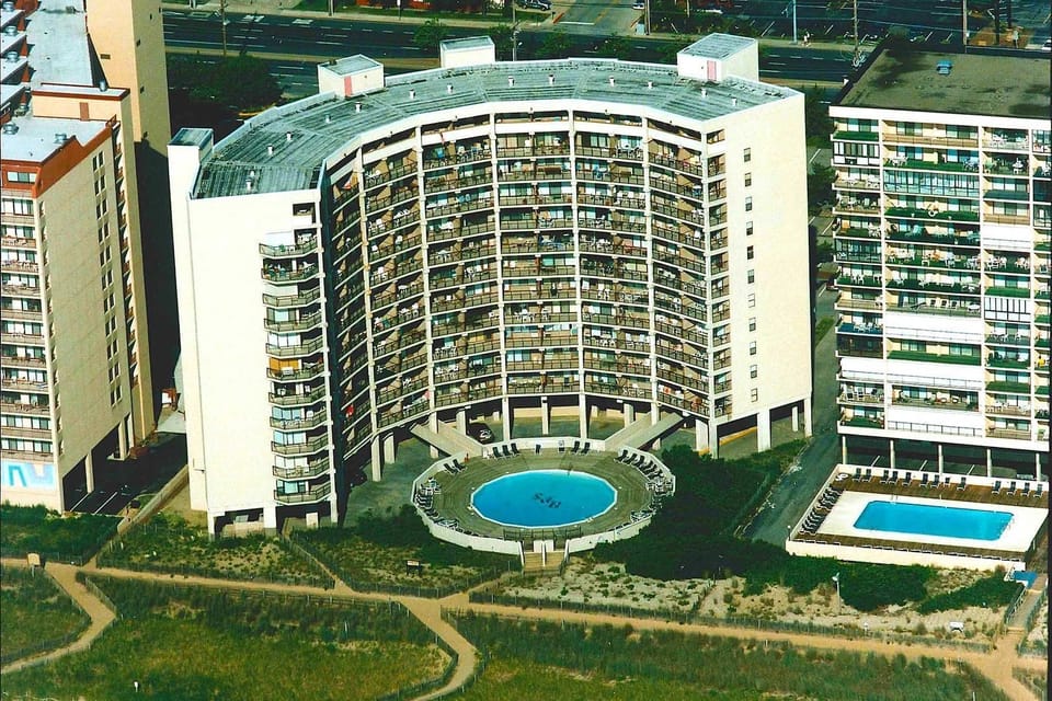 Condo, 1 Bedroom | Exterior
