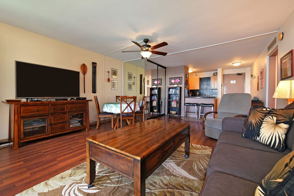 Condo, 1 Bedroom | Living room | DVD player
