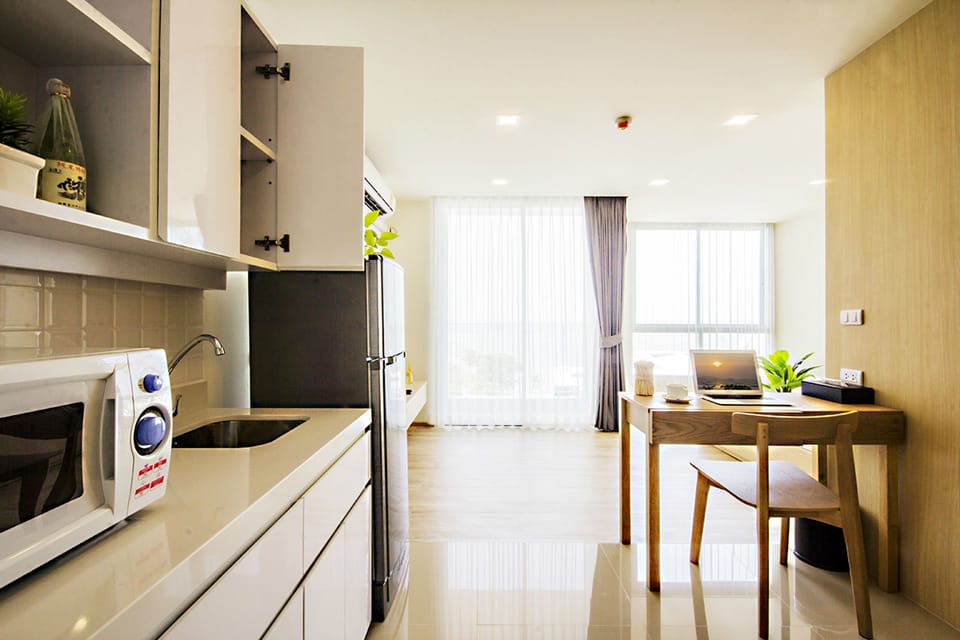 Studio, Ocean View | Premium bedding, in-room safe, desk, bed sheets