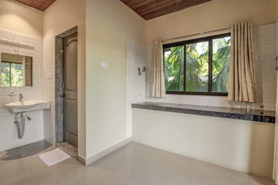 Premium Forest Suite | Desk, laptop workspace, blackout drapes, iron/ironing board