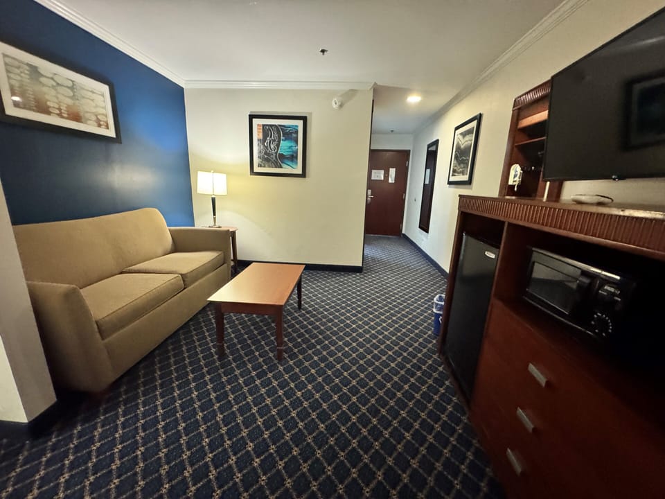 Desk, iron/ironing board, free cribs/infant beds, free WiFi