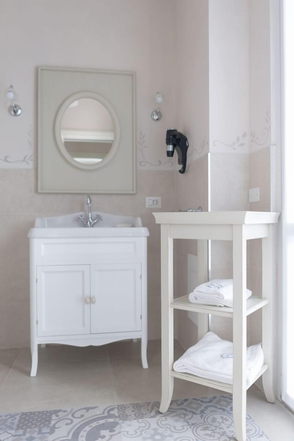 Apartment | Bathroom | Shower, rainfall showerhead, designer toiletries, hair dryer