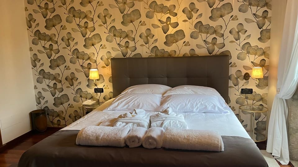 Basic Double or Twin Room, Garden View | In-room safe, desk, blackout drapes, free WiFi