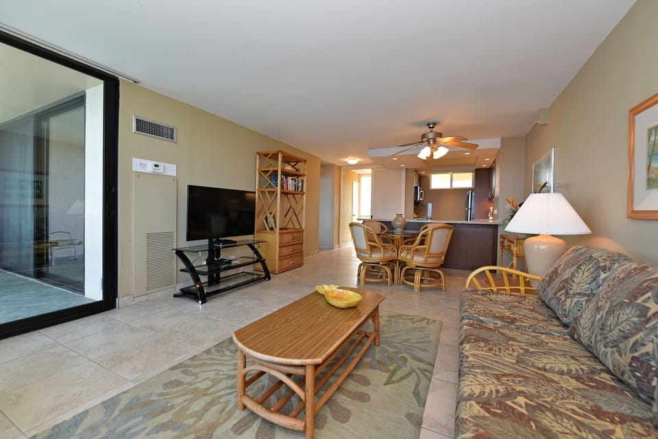 Condo, 1 Bedroom | Living room