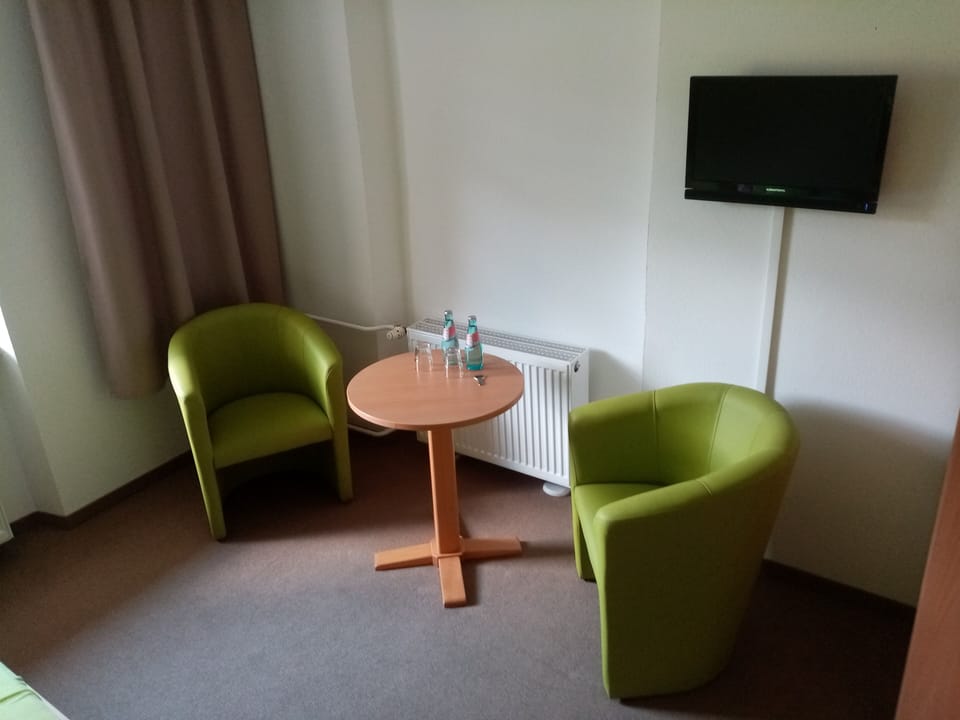 Basic Double Room, Ensuite