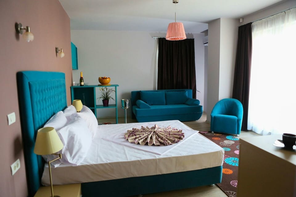 Junior Suite | Living area | LCD TV