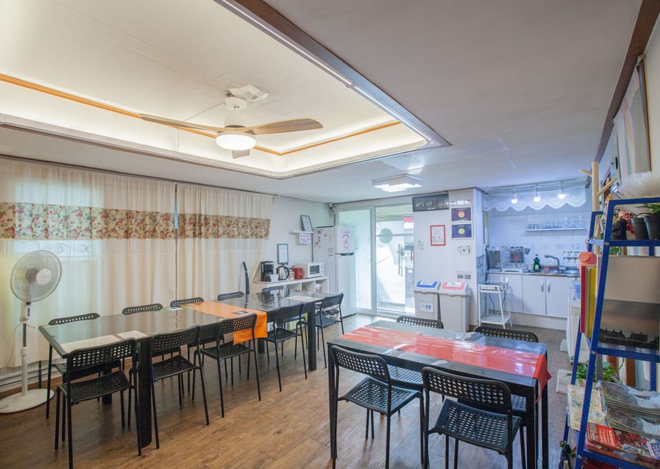 Family Penthouse, 5 Bedrooms, Kitchen, Mezzanine | Living area | 32-inch flat-screen TV with cable channels, TV, heated floors