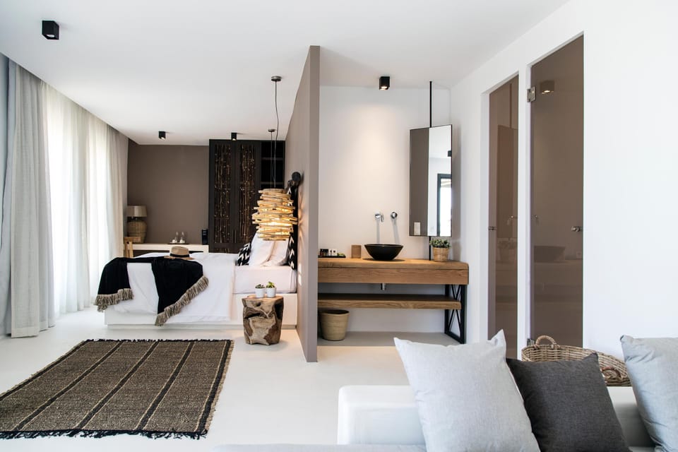 Minibar, in-room safe, blackout drapes, soundproofing