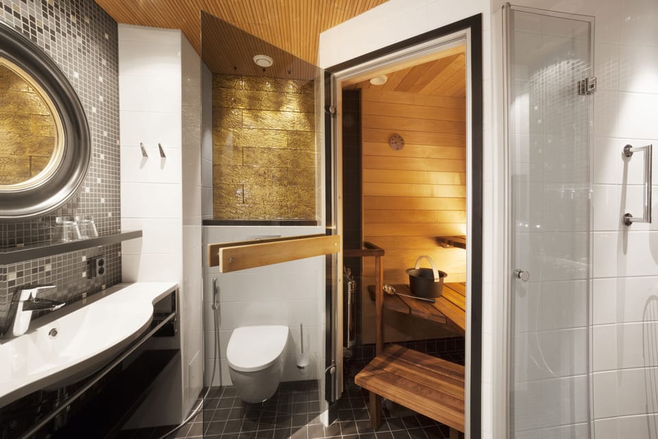 Suite, Terrace (sauna) | Bathroom | Shower, eco-friendly toiletries, hair dryer, bidet