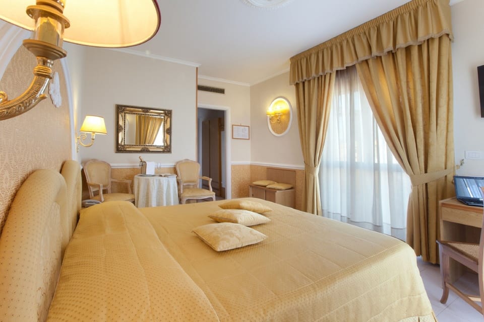 Standard Double Room | Minibar, in-room safe, free WiFi