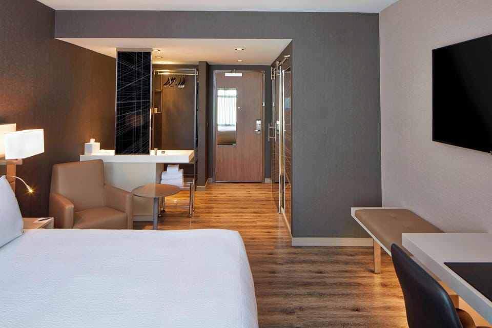 Premium bedding, pillowtop beds, in-room safe, desk