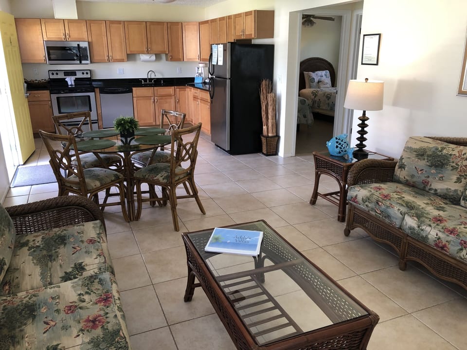 Villa, 2 Bedrooms | Laptop workspace, iron/ironing board, rollaway beds (free), WiFi (free)