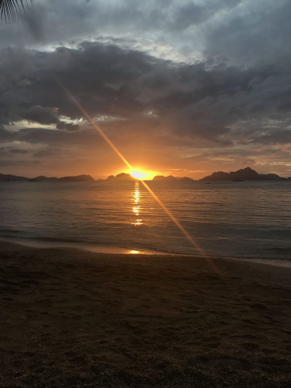 Outpost Beach Hostel - Adults Only Hostel in El Nido