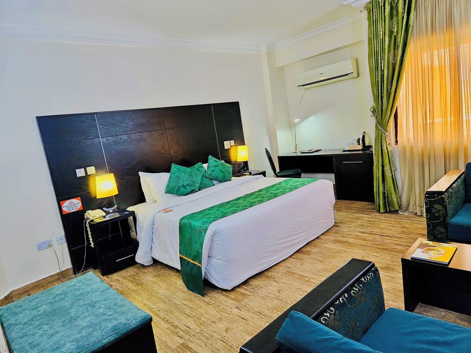 Super Deluxe Room | Egyptian cotton sheets, premium bedding, in-room safe, desk