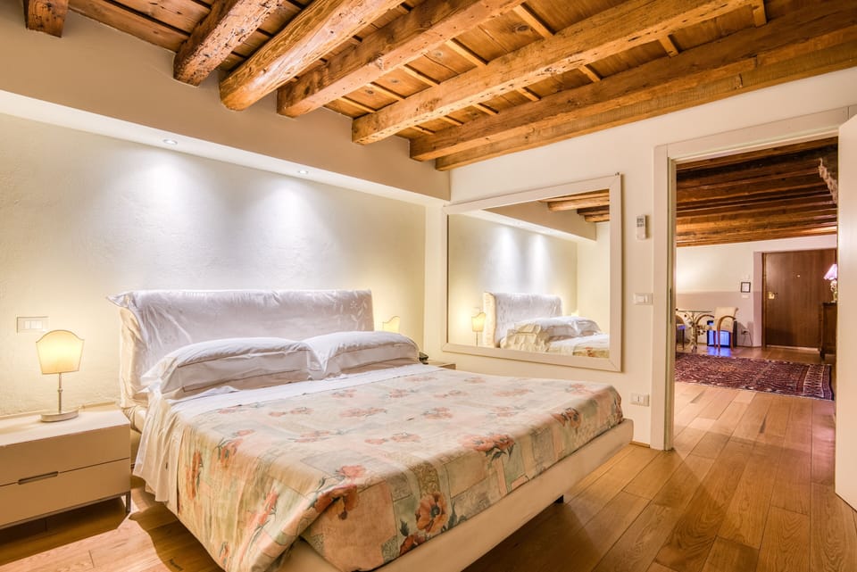 Deluxe Double Room | Premium bedding, in-room safe, desk, blackout drapes