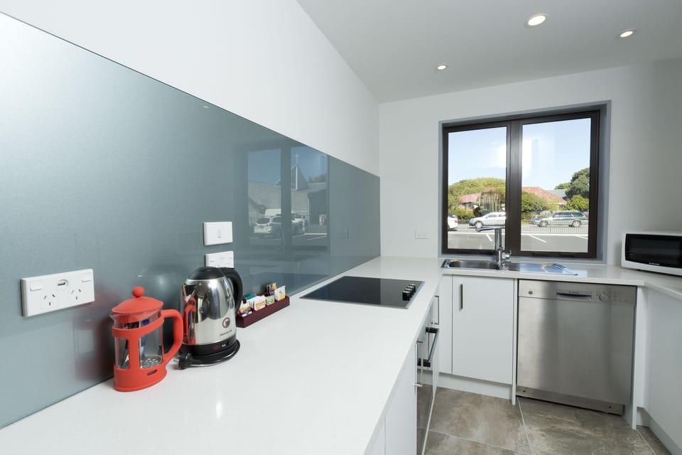 Microwave, electric kettle, cookware/dishes/utensils