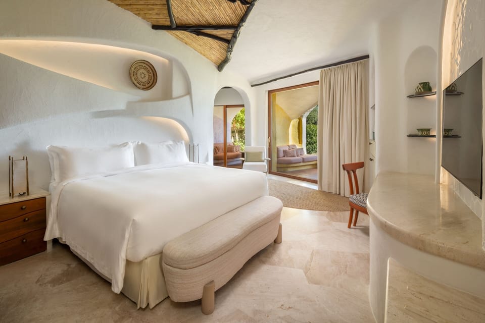Junior Suite, 1 King Bed, Sea View (Contemporary) | Frette Italian sheets, premium bedding, minibar, in-room safe