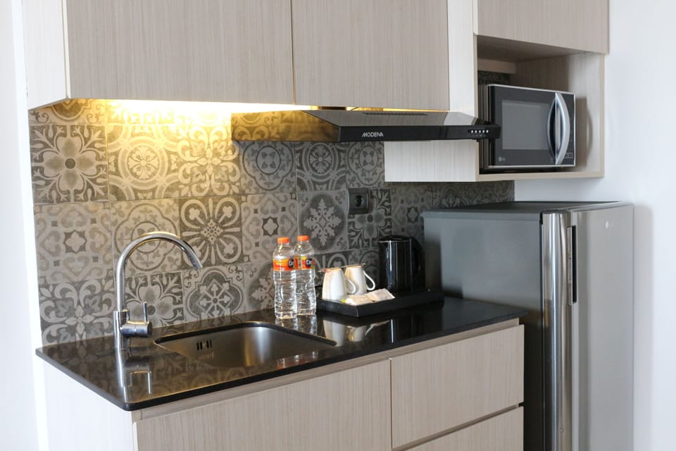Suite Double room | Private kitchen | Fridge, electric kettle