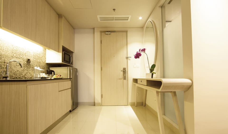 Suite Double room | Private kitchen | Fridge, electric kettle