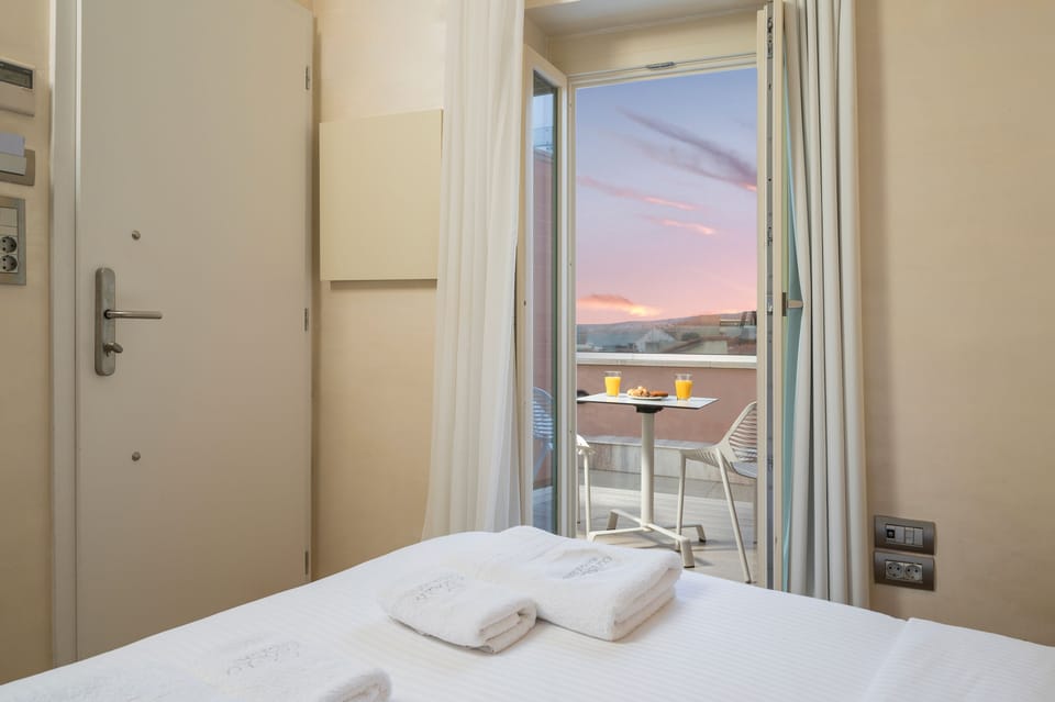 Petit Room with Terrace and Panoramic View | Premium bedding, pillowtop beds, in-room safe, individually decorated