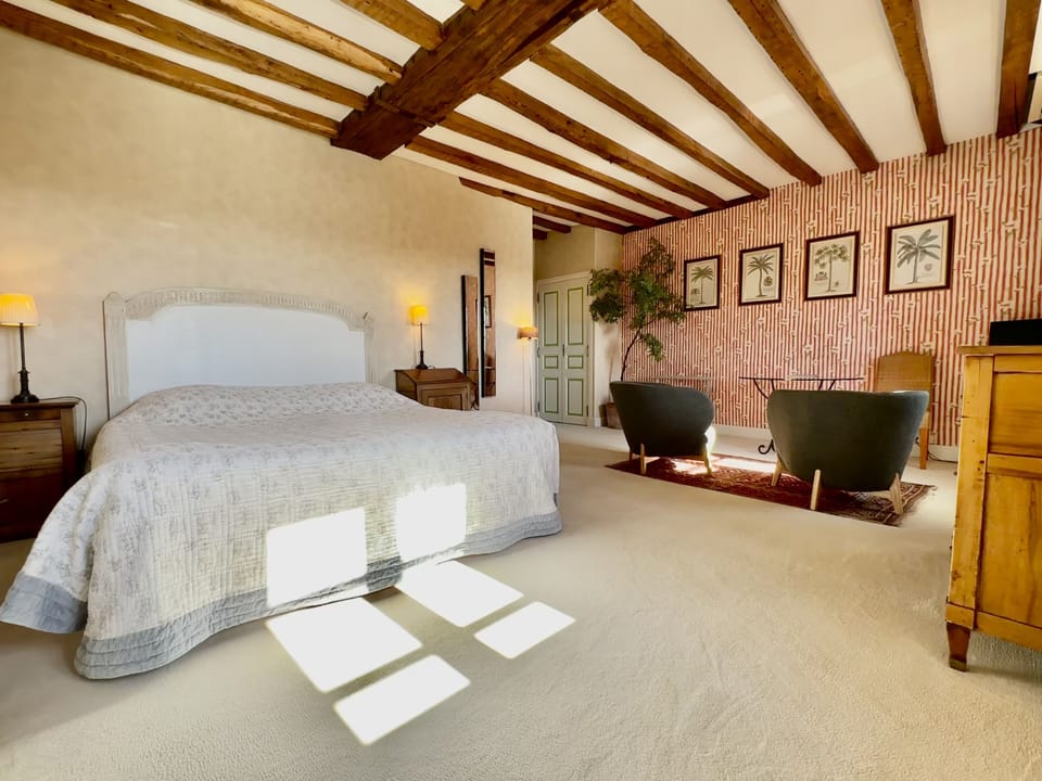 Superior Double Room, Lake View, Garden Area (Les Clos Bouchet, Marigny et Aubuis) | Premium bedding, individually decorated, individually furnished, desk