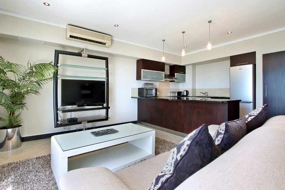 Luxury Apartment | Living area | 40-inch Smart TV with satellite channels, TV, Netflix